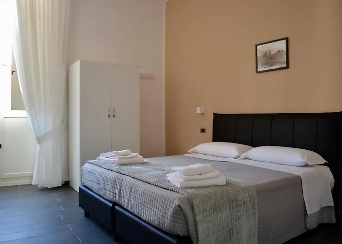 Le Porte Di Napoli - Rooms